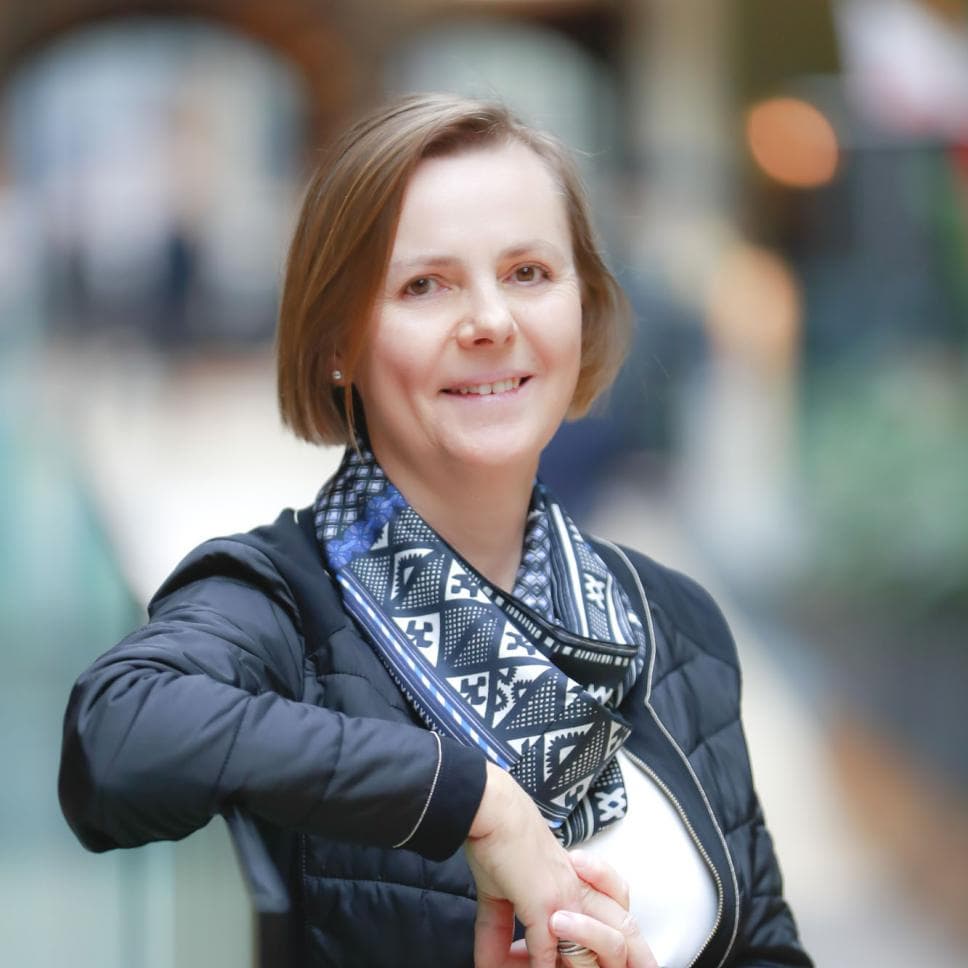 Anita Pint, Partner